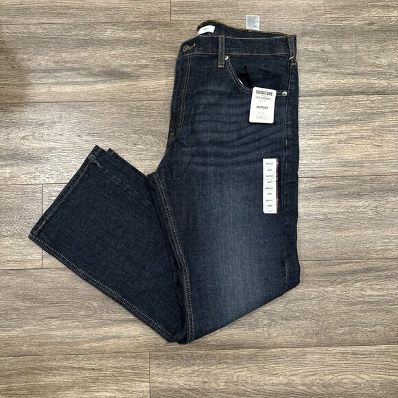 Signature by Levi Strauss & Co. Gold Men's Bootcut Fit Jeans, Headlands, 36x30 - Picture 1 of 8